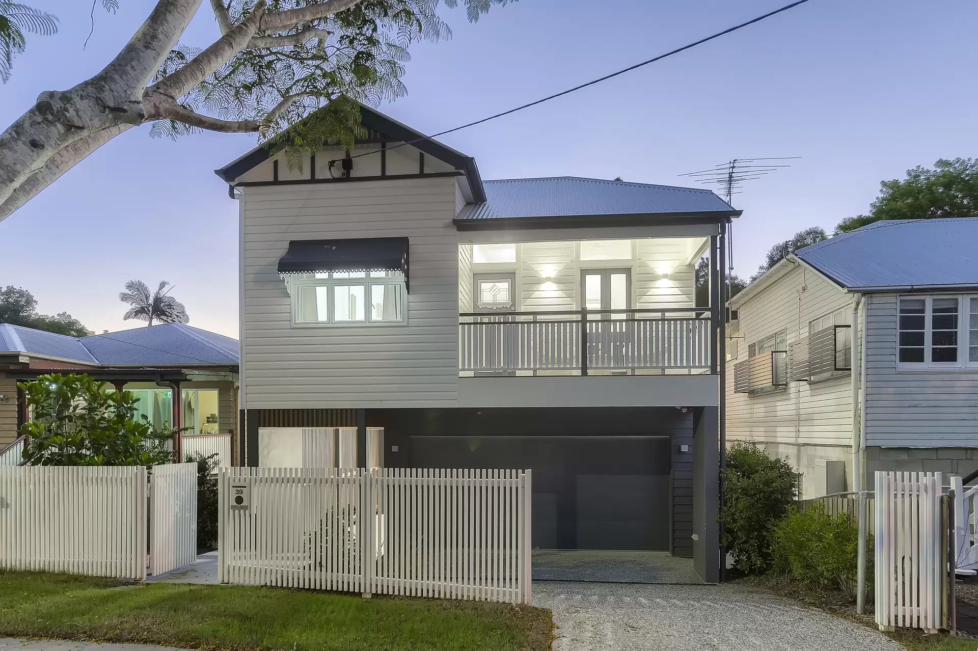 39 Hetherington Street, Herston Sold by Aurora Property - image 1