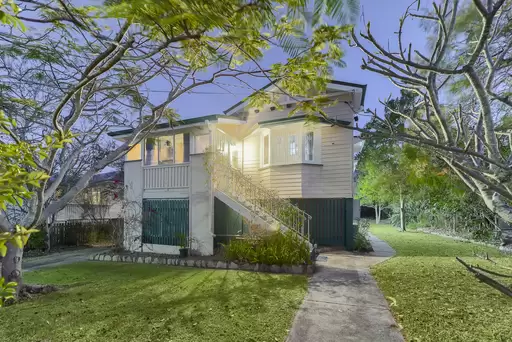 64 Beatrice Street (RENTAL), Bardon Sold by Aurora Property