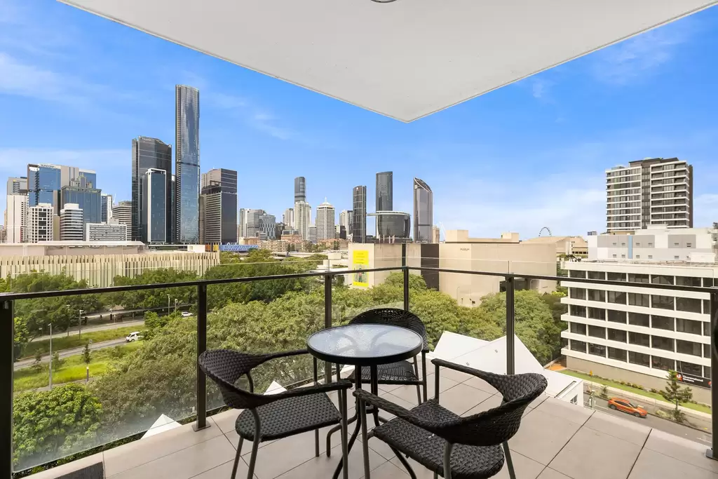 902/25-27 Hope Street, South Brisbane Sold by Aurora Property
