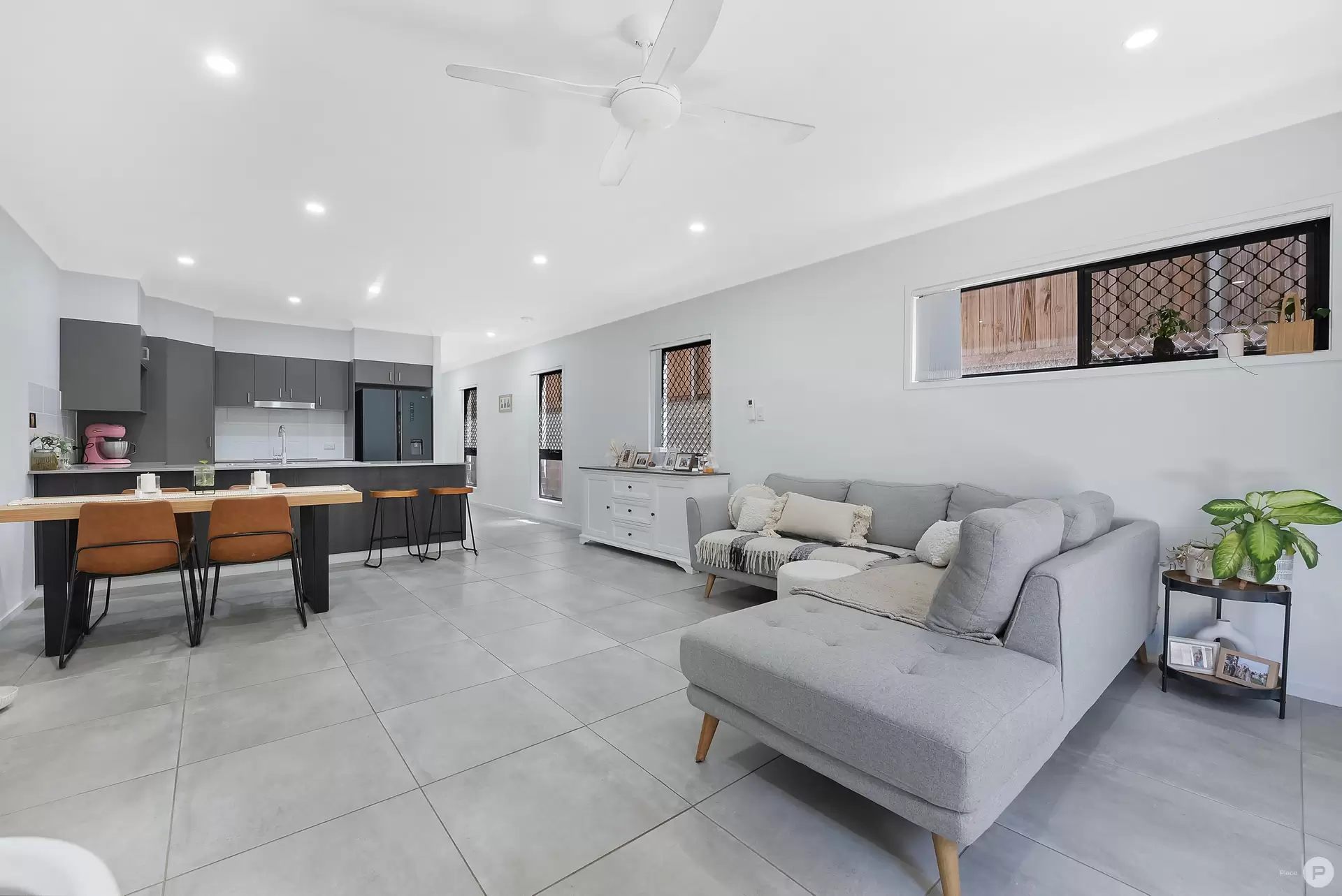 6/114 Bunya Road, Everton Hills Sold by Aurora Property - image 1