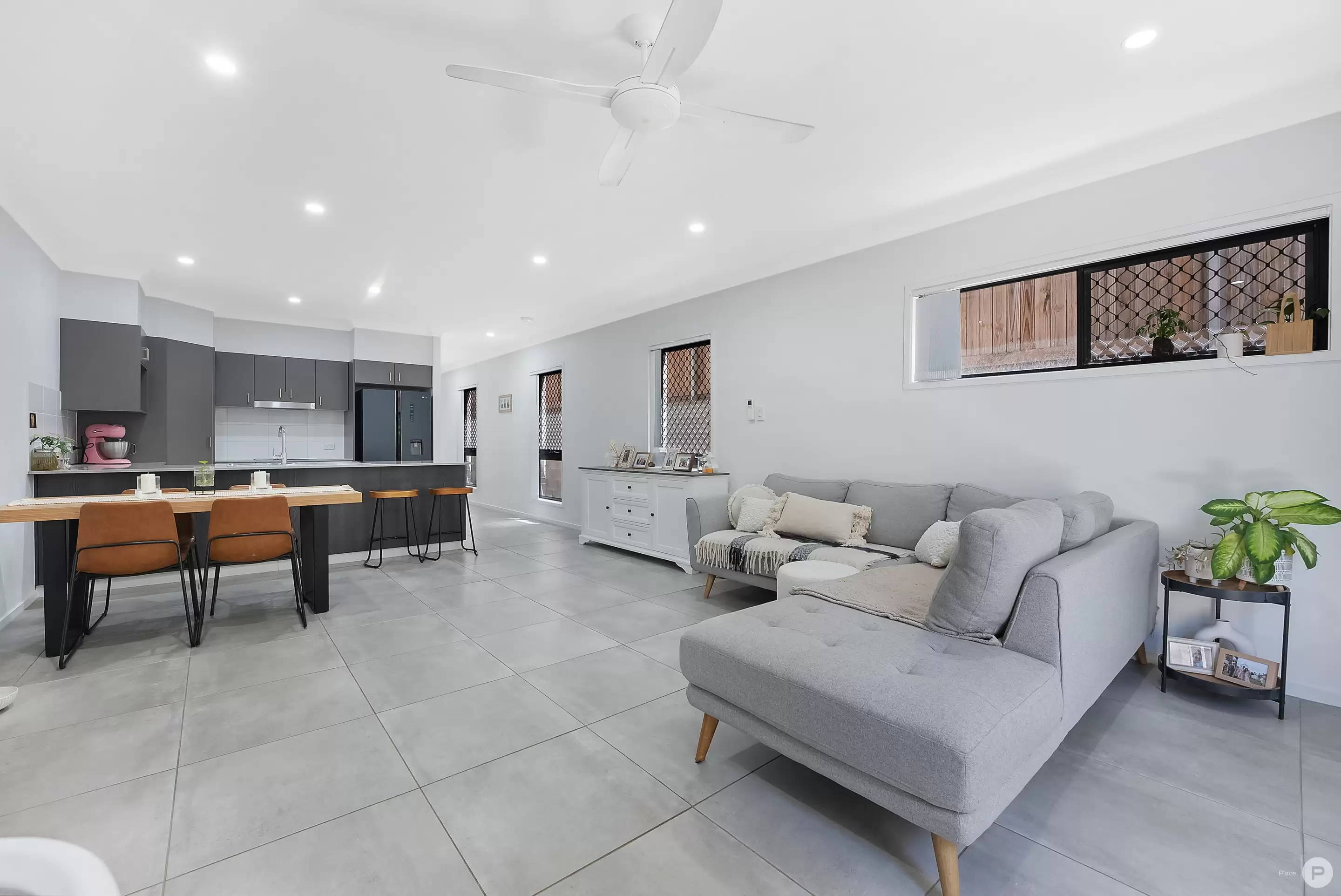 6/114 Bunya Road, Everton Hills Sold by Aurora Property - image 1