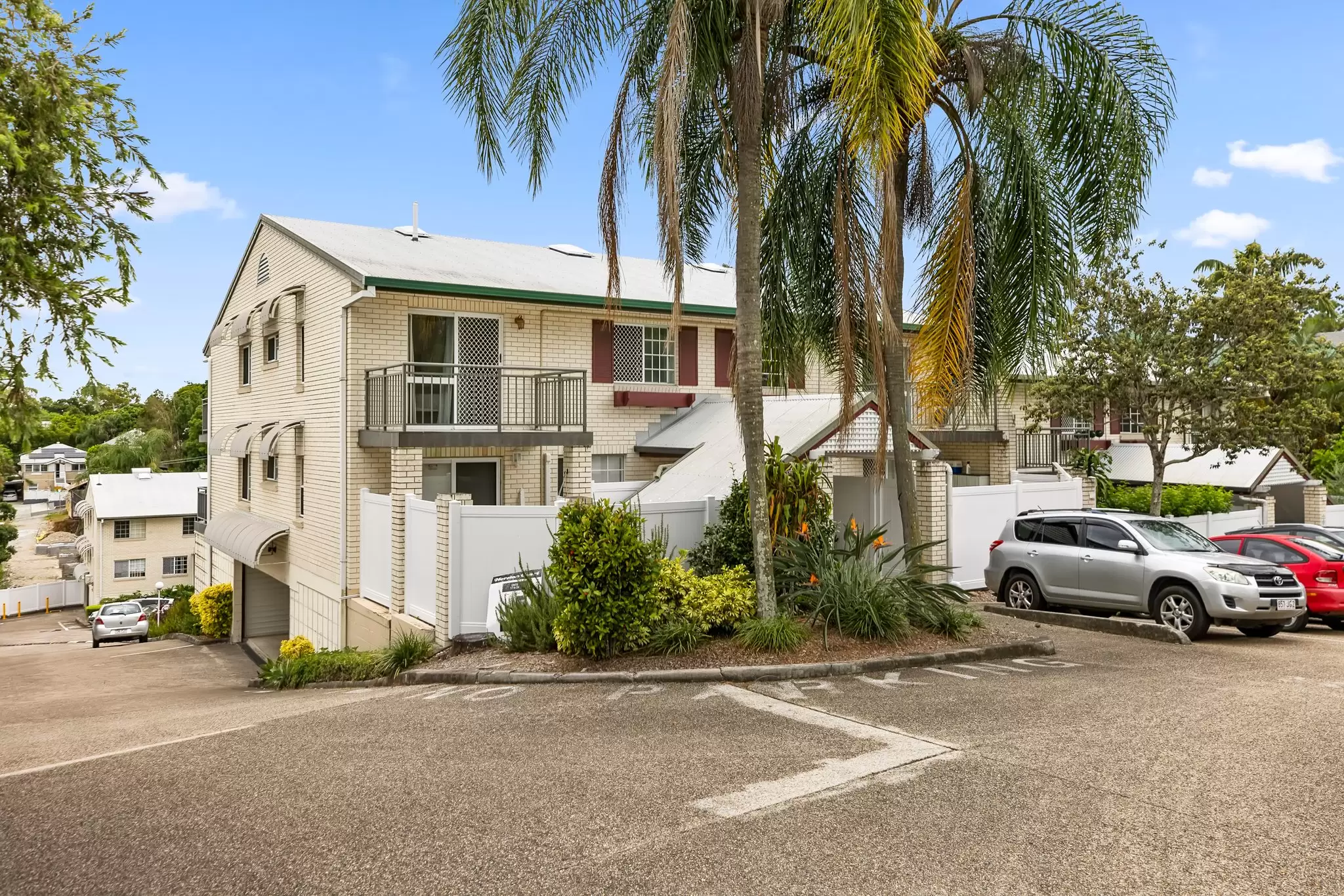 8/68 Herston Road, Kelvin Grove Sold by Aurora Property - image 1