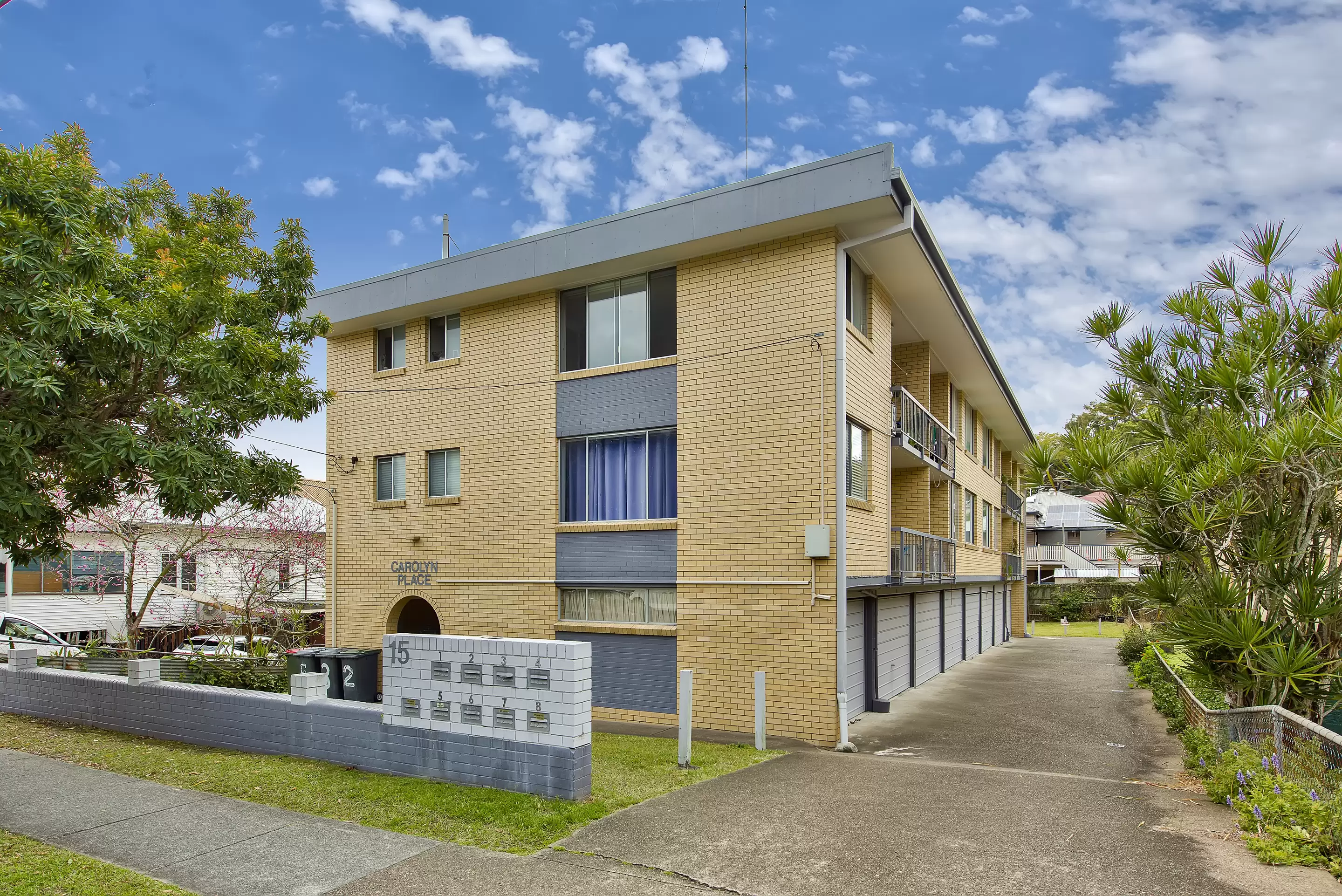 5/15 Aberleigh Road, Herston Sold by Aurora Property - image 1
