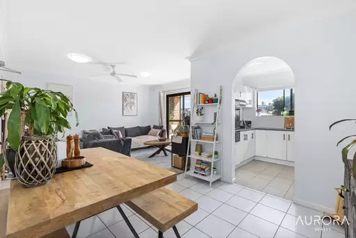 6/6 Nicklin Street, Coorparoo Leased by Aurora Property