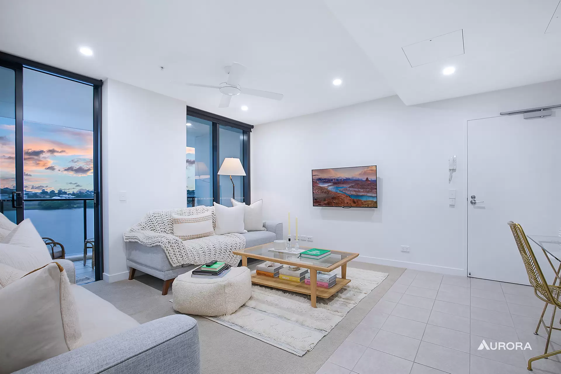 10201/7 Wharf Street, Hamilton Sold by Aurora Property - image 1