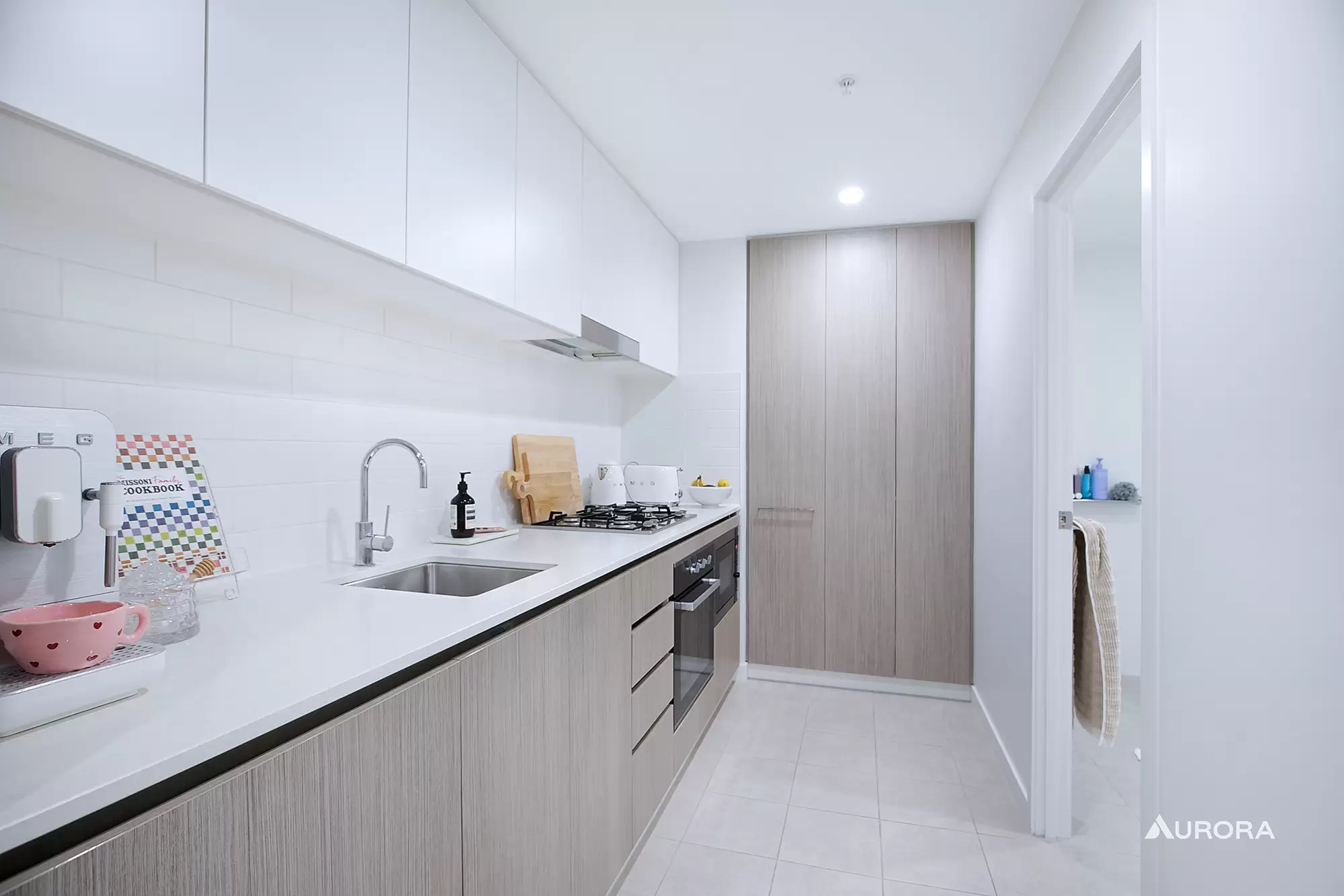 10201/7 Wharf Street, Hamilton Sold by Aurora Property - image 4